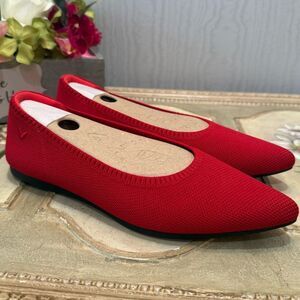 Vivaia Aria 5 Pointed Toe Ballet Flats Ruby Red  EU Sz 36.5 New